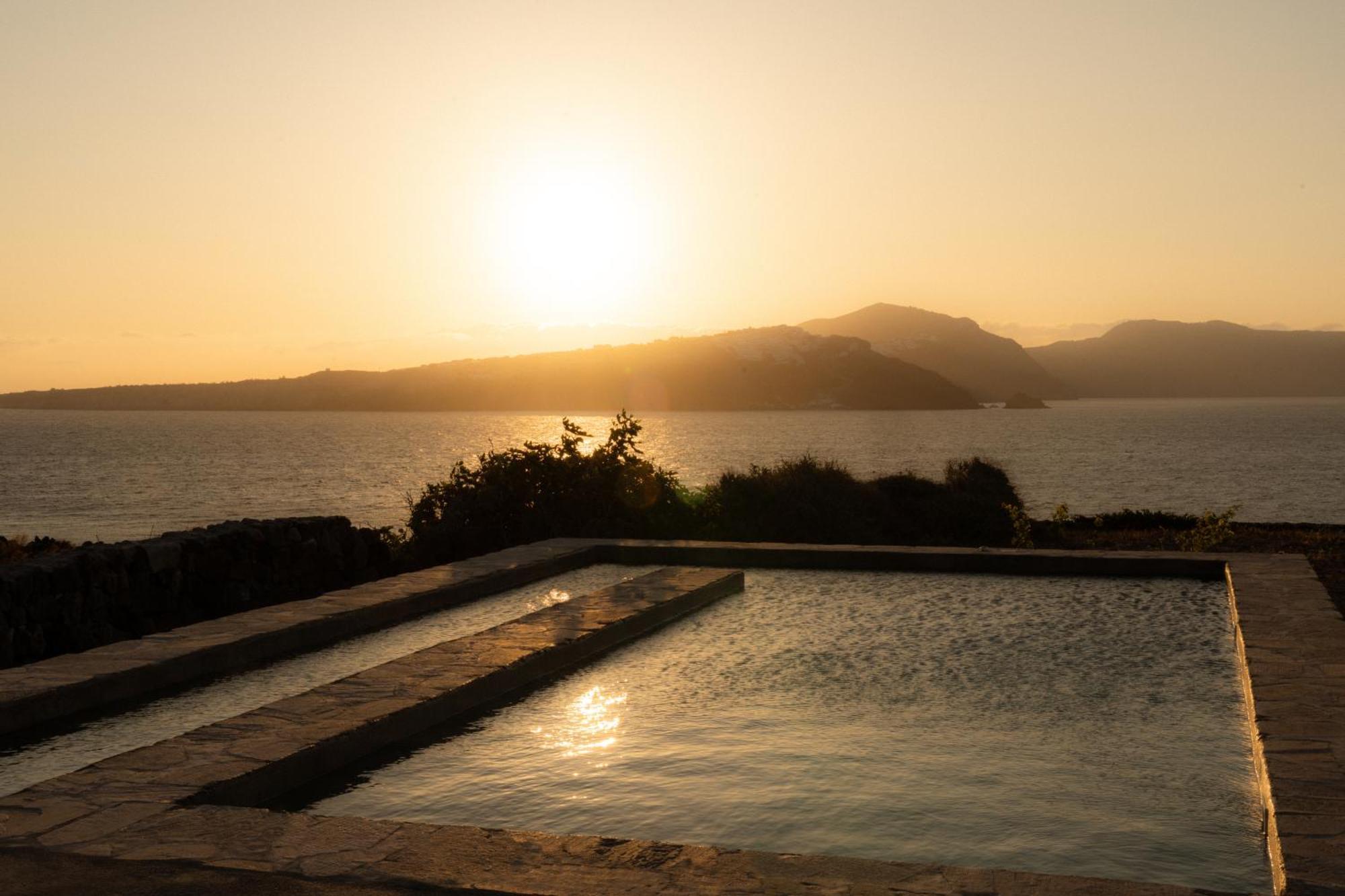 Santa Irini Retreat Hotel Therasia Exterior foto